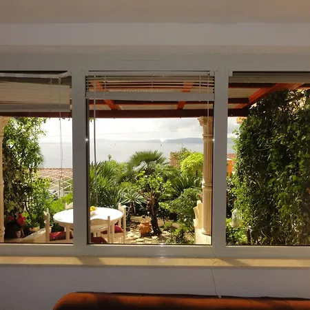 Ruhiggelegenes Sutdio Mit Gartenterrasse In Strandnaehe By Interhome Апартаменти